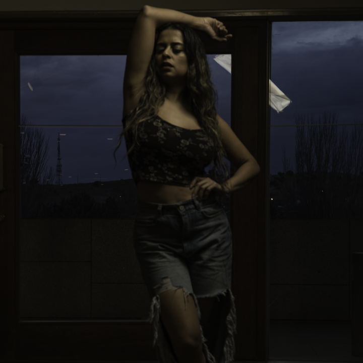 Mastering Light in Portraits: Photography Workshop with Julián Villar. Lienzo Norte, Avila. December 2024. Model: Darling [IG: darling.ospina2 ]