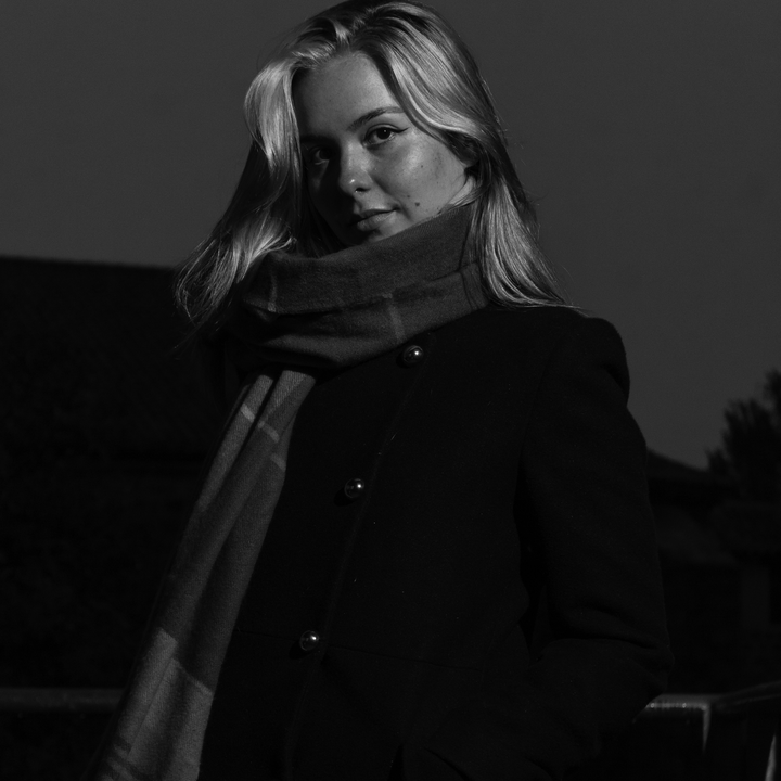 Workshop photoshoot with Carlota ( @mister_buuuuuu ) at AFA Studios (Asociación de Fotógrafos de Avila) - October 2022