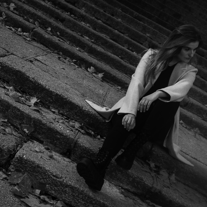 Isabel G. (ig/@isabel.garmu) and Maite Q. (IG/@maituki_16) at a shooting at AFA Avila (IG/@asoc_fotografica_de_avila)