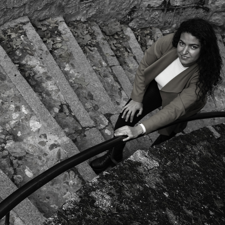 Maite Q. (IG/@maituki_16) and Isabel G. (ig/@isabel.garmu) at a shooting at AFA Avila (IG/@asoc_fotografica_de_avila)