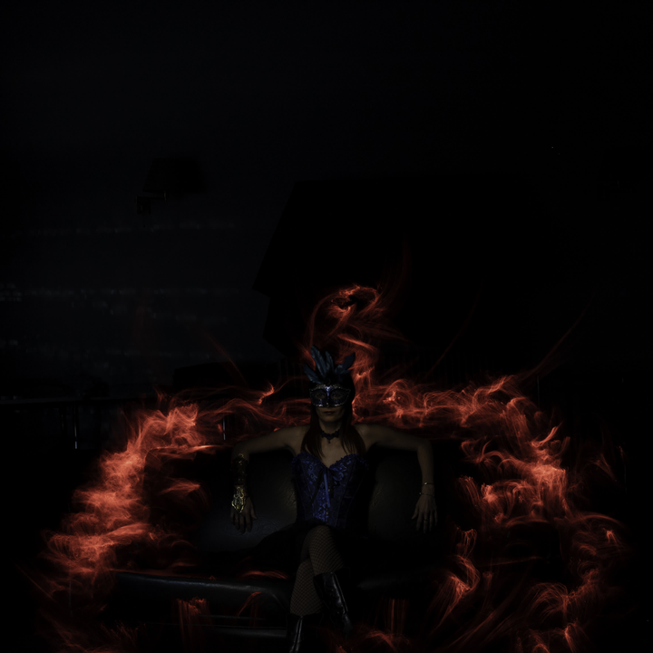 Lightpainting workshop, withIG/@a_l_moreta | Model: IG/@rebekamarting