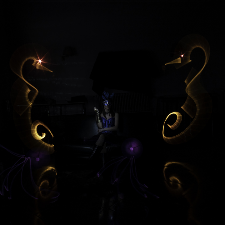 Lightpainting workshop, withIG/@a_l_moreta | Model: IG/@rebekamarting